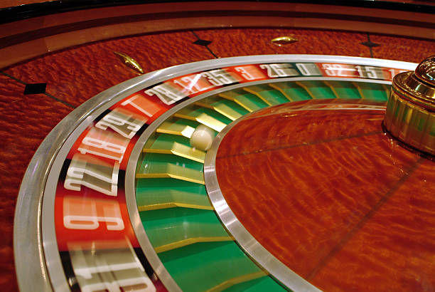 Mobile betting interface for Hood vs Wolf